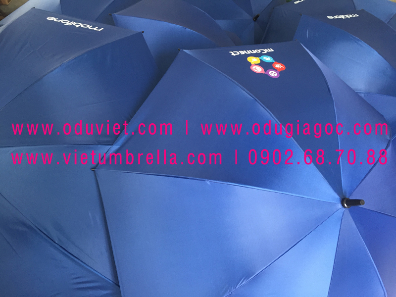 xưởng sản xuất ô dù cầm tay in logo quảng cáo